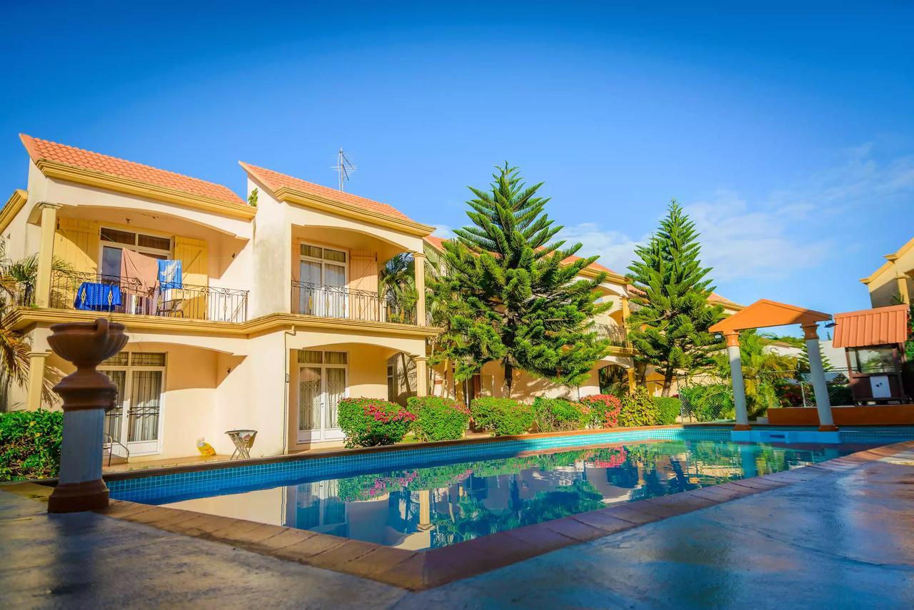 Filles Des Iles Villa Mont-Choisy Exterior photo