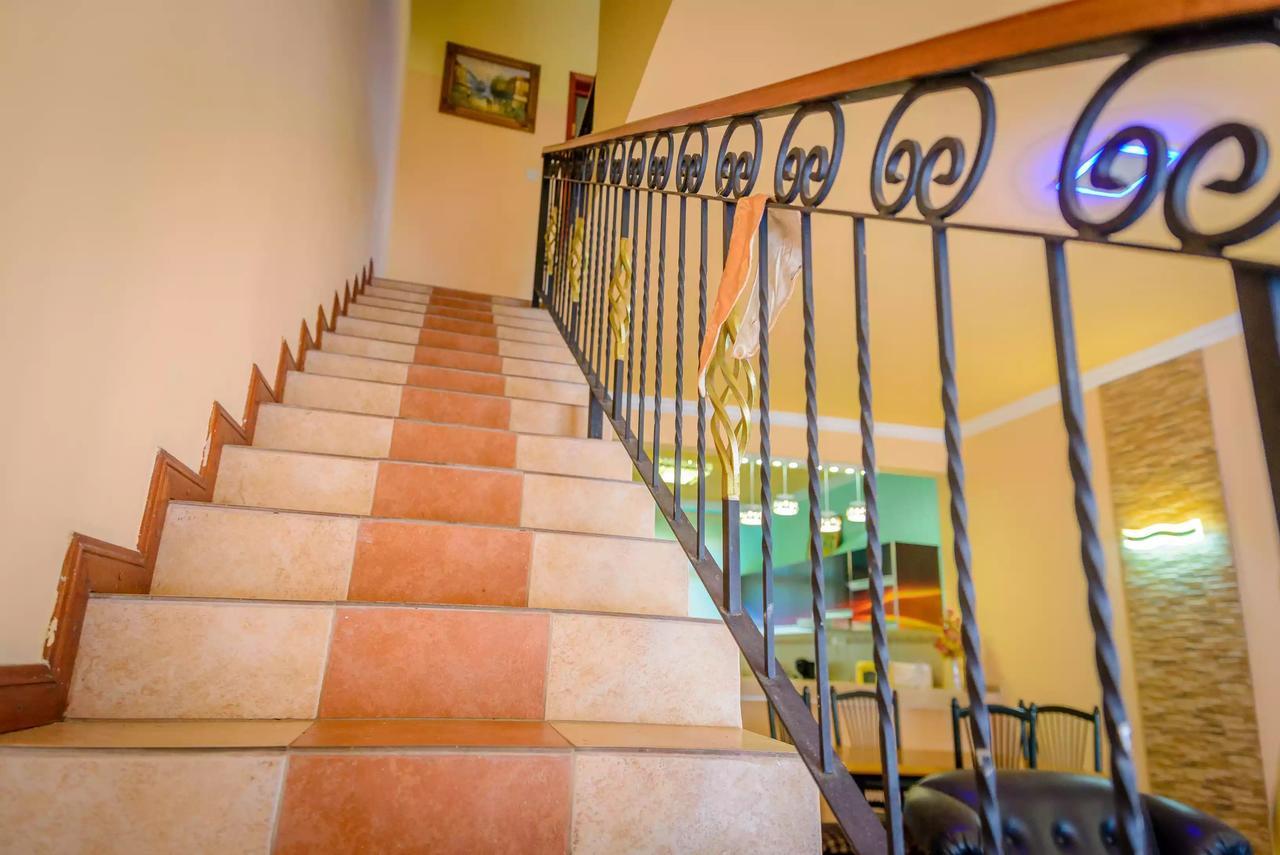 Filles Des Iles Villa Mont-Choisy Exterior photo
