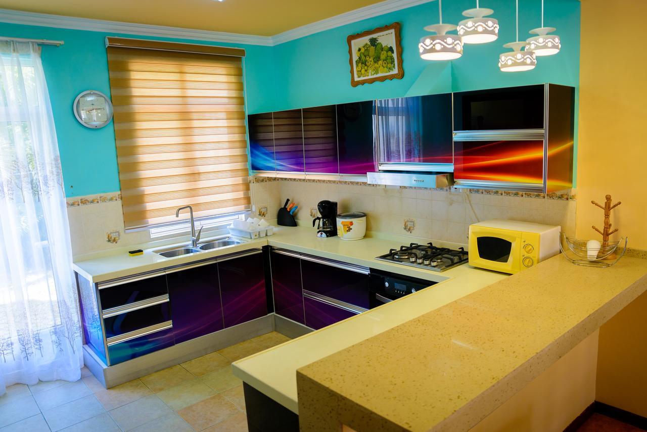 Filles Des Iles Villa Mont-Choisy Exterior photo