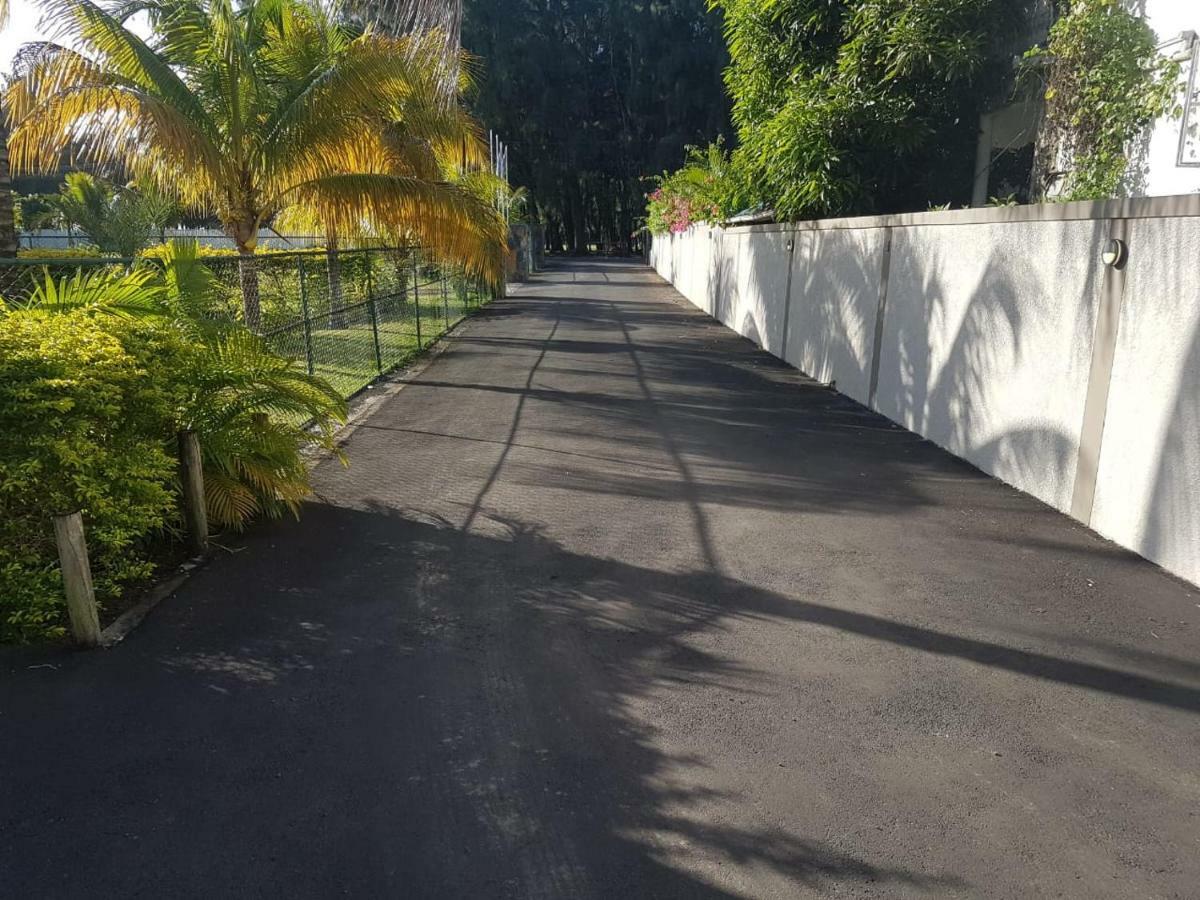Filles Des Iles Villa Mont-Choisy Exterior photo